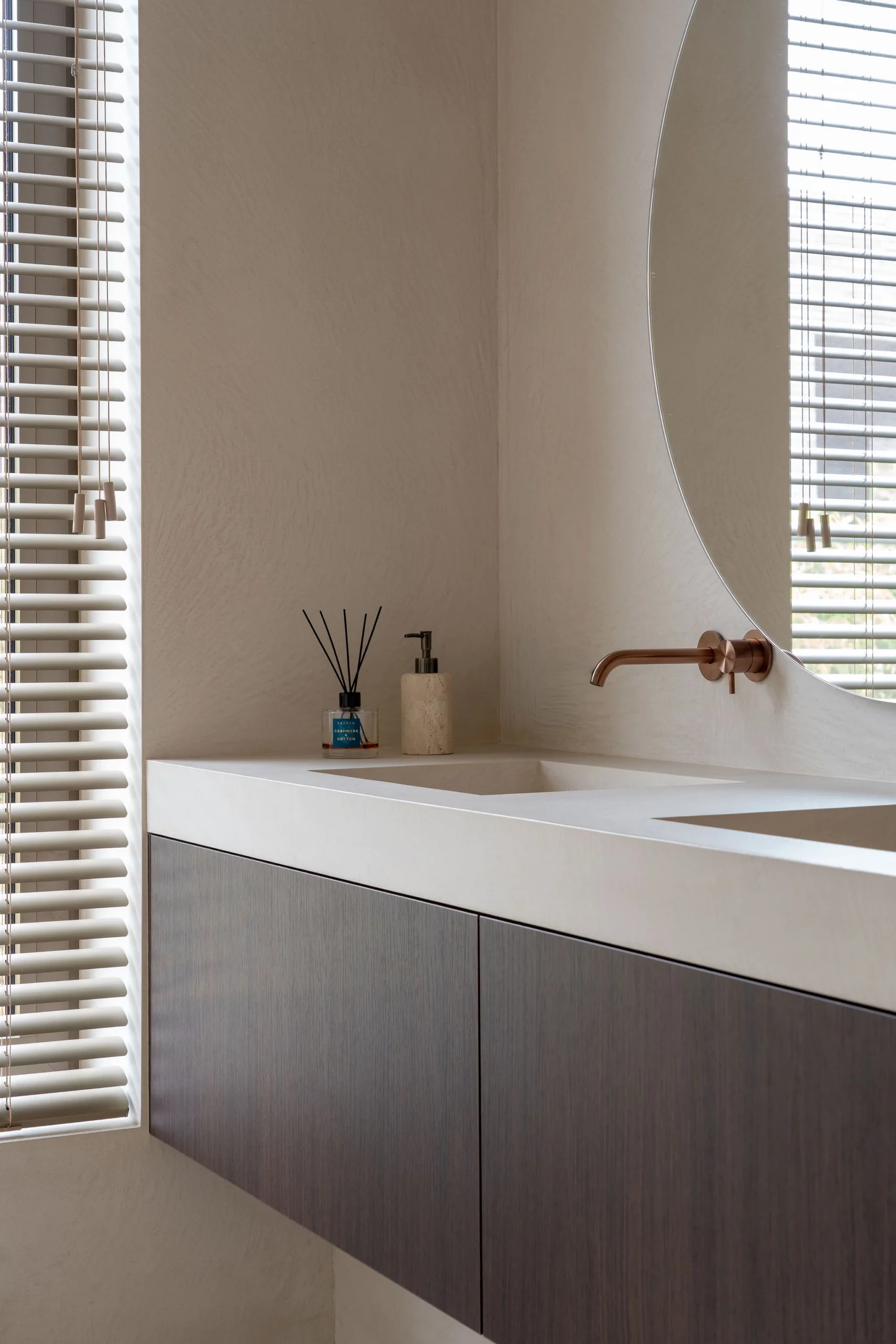 Interieur van een luxe villa in Oud Turnhout, ontworpen door interieurarchitect Studio Anja Vissers
