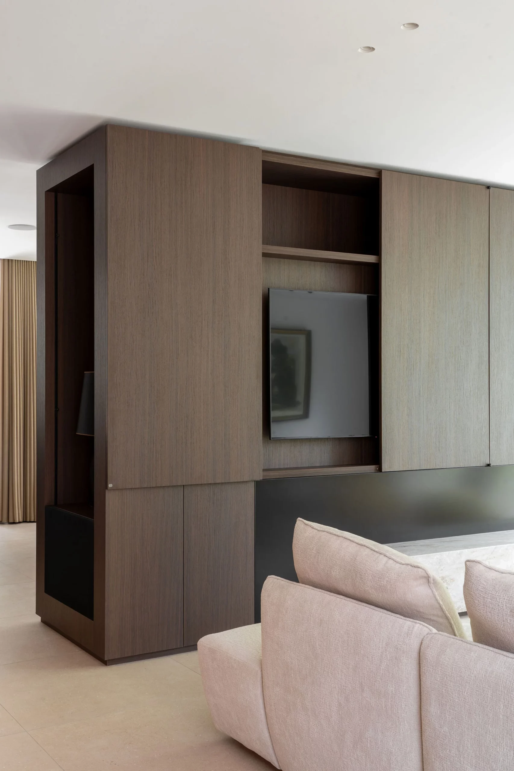 Interieur van een luxe villa in Oud Turnhout, ontworpen door interieurarchitect Studio Anja Vissers